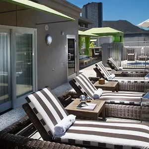 https://hotel-amarano-burbank.topanaheimhotels.com